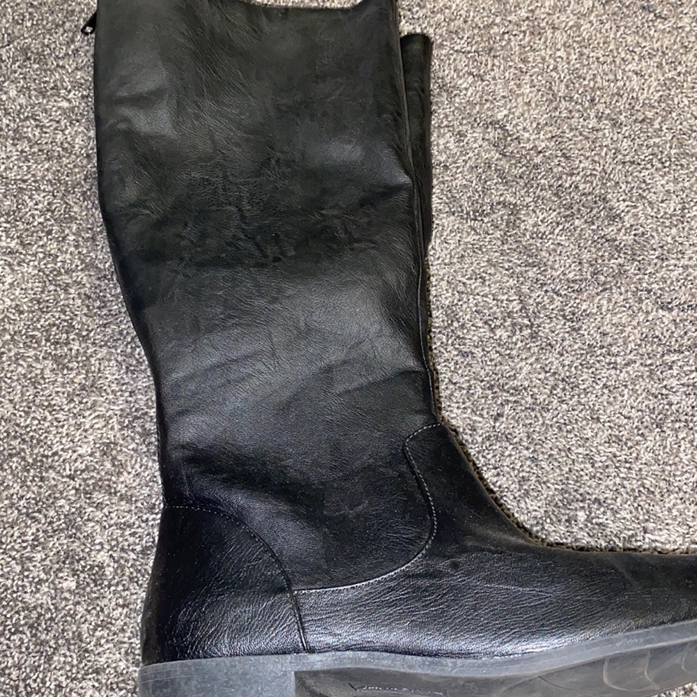 Black tall American Eagle Outfitters women’s boots